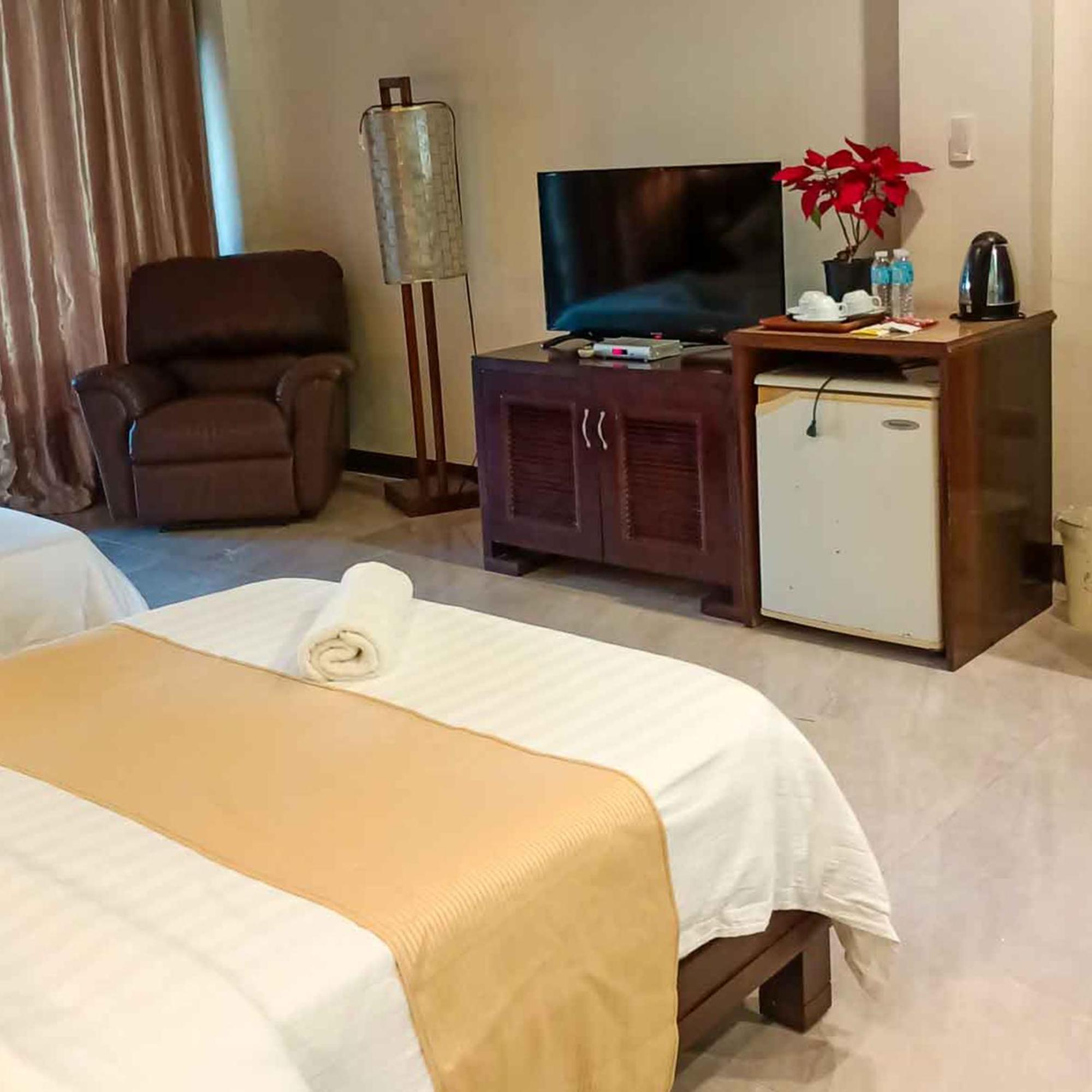 Lukay Brisas Hotel