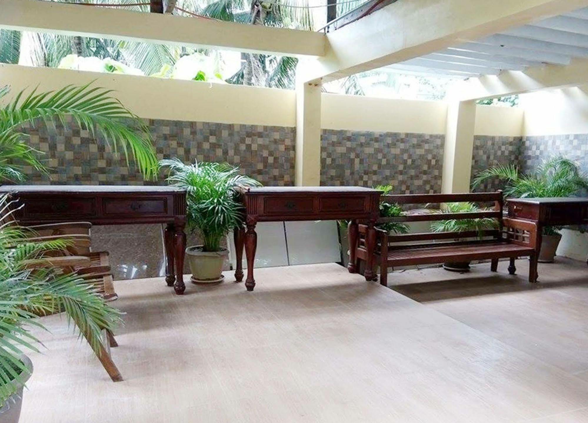 Lukay Brisas Hotel Balabag (Boracay)